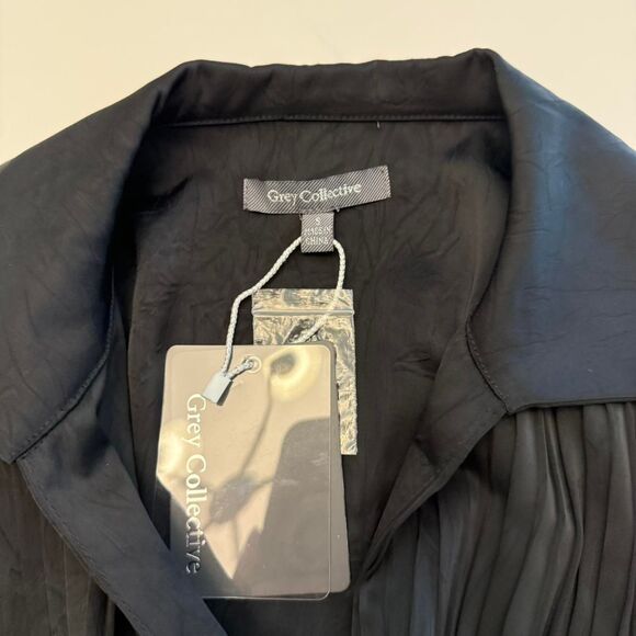 Grey Collective Women's Pleated Maxi Shirtdress in Black Retro Minimalist Gothic - Picture 5 of 6